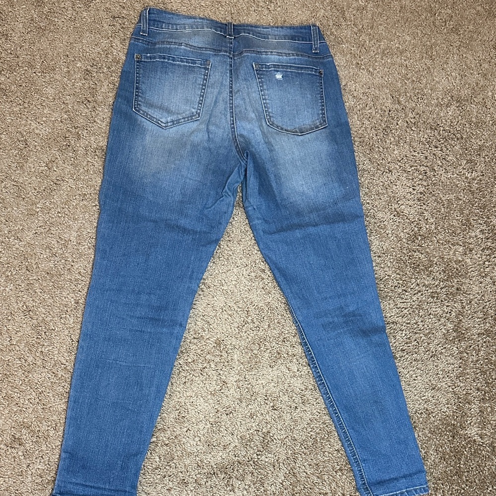 Blue Jeans - Picture 7 of 8